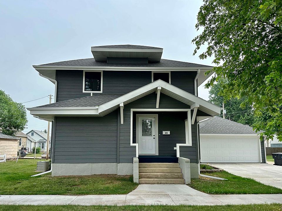 425 3rd St NW, Le Mars, IA 51031 Zillow