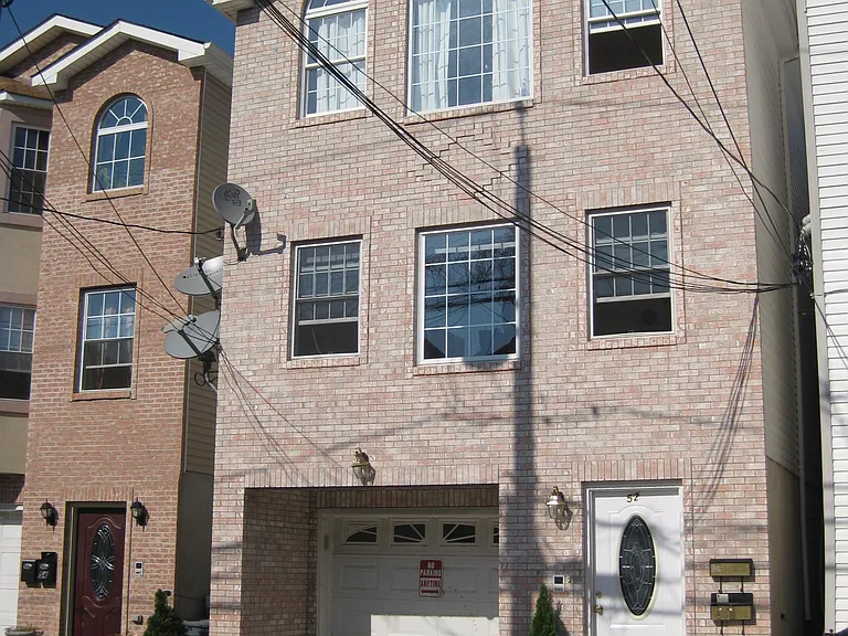 52 Belmont Ave #1 — Photo 24