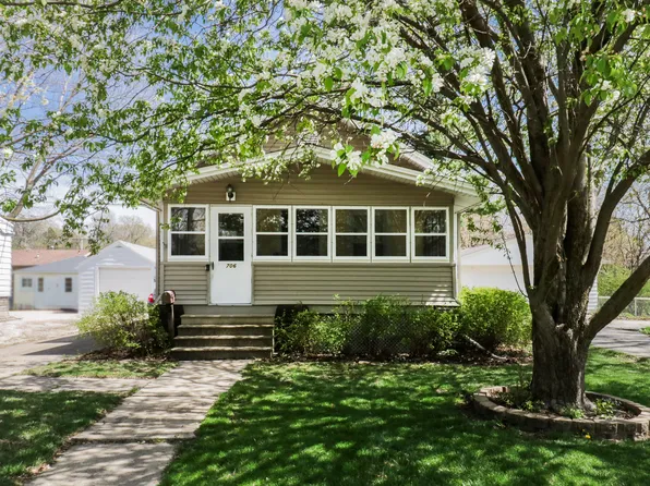 706 Vale St, Bloomington, IL 61701
