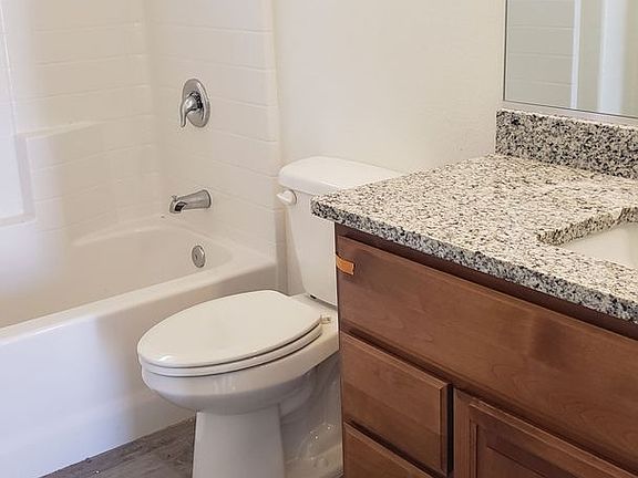 5th image of 2110 Sahara Dr #H101
