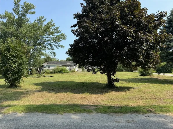 3197 Johnson St, Colfax, IA 50054