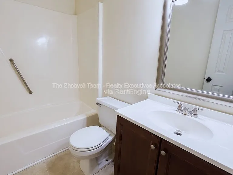 479 Bramblewood Ln — Photo 6