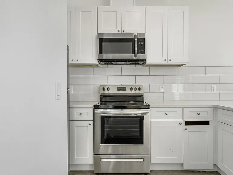 6841 N Montana Ave — Photo 7