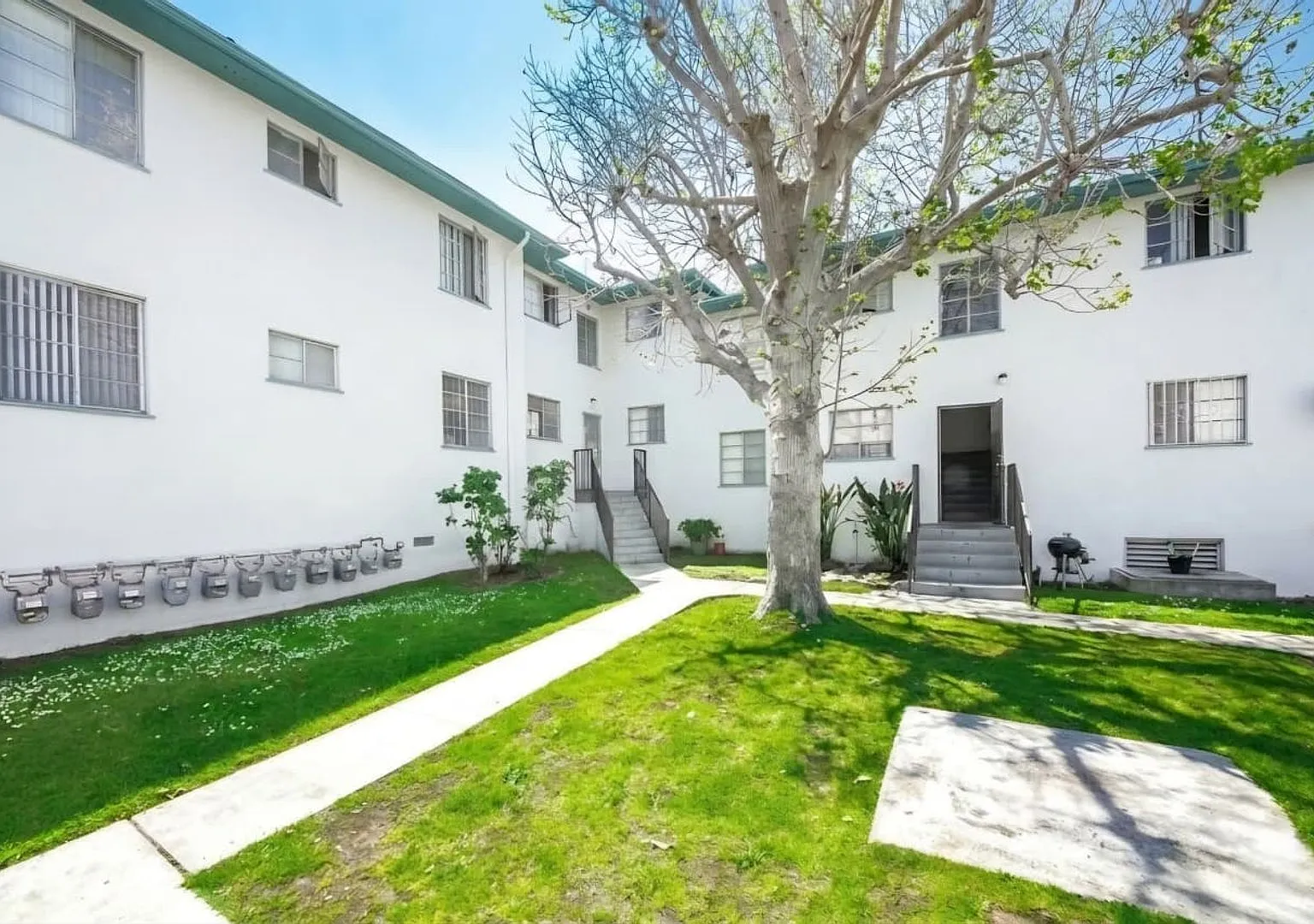 4119 Santo Tomas Dr — Photo 3