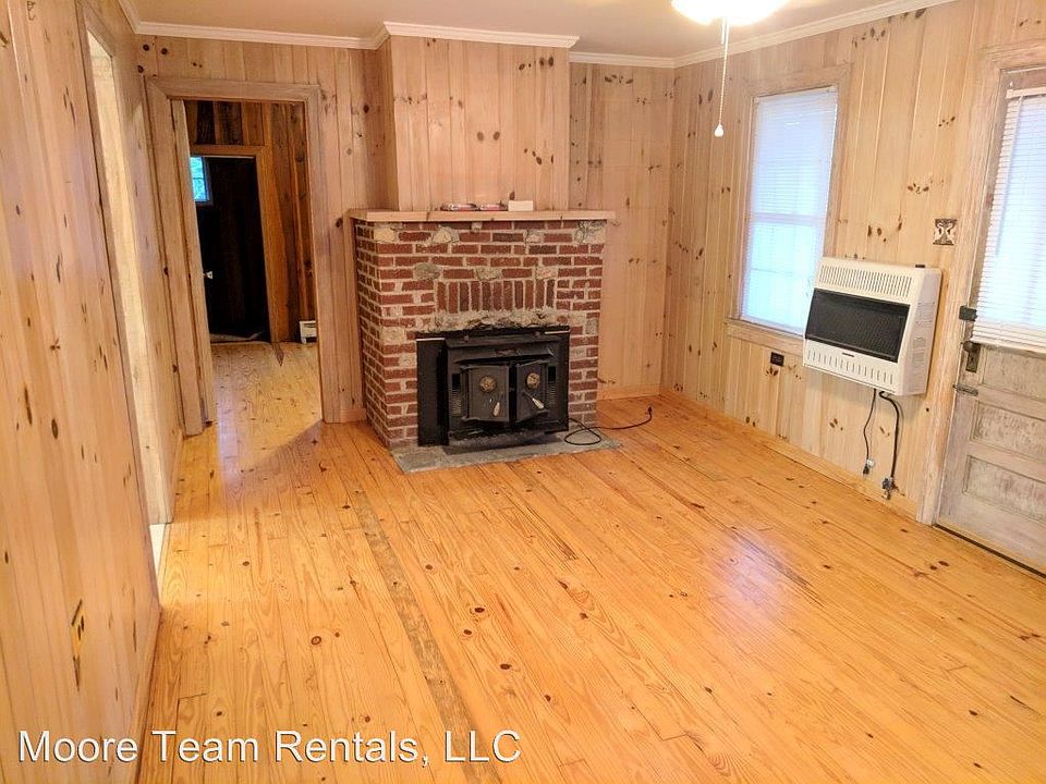 1st image of 207 Sweetpea Ln