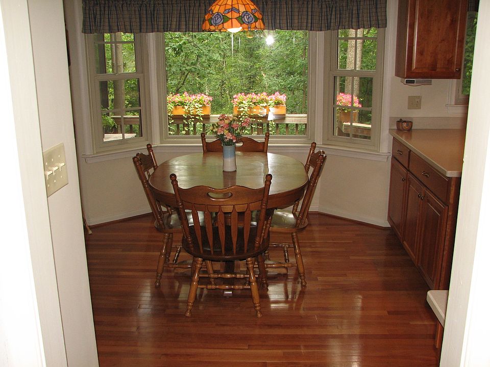 10706 Midsummer Dr, Reston, VA 20191 Zillow