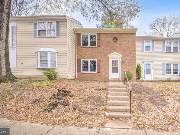 13788 Newport Dr, Chantilly, VA 20151