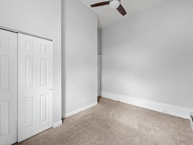 2419 Vine St #1 — Photo 9