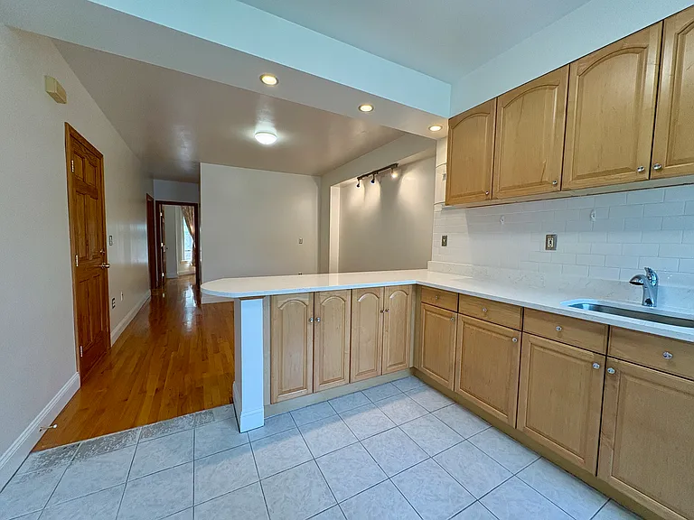 49 Dwight St #2 — Photo 6