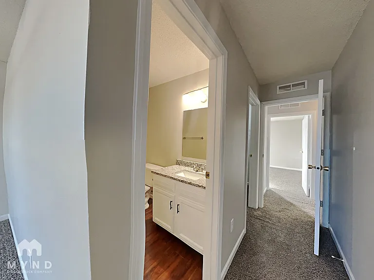 1698 Prairieview Ln — Photo 16