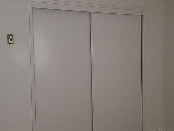 4th image of 25925 Viana Ave APT 2