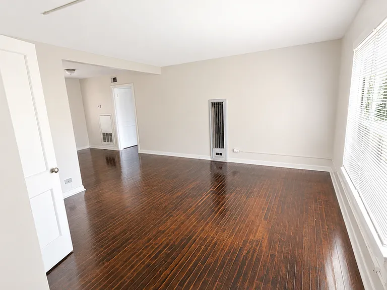 2345 Cincinnati Ave #4 — Photo 3