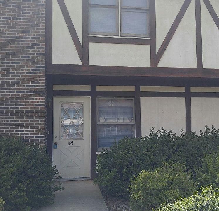 1st image of 100 W 17th St APT 45