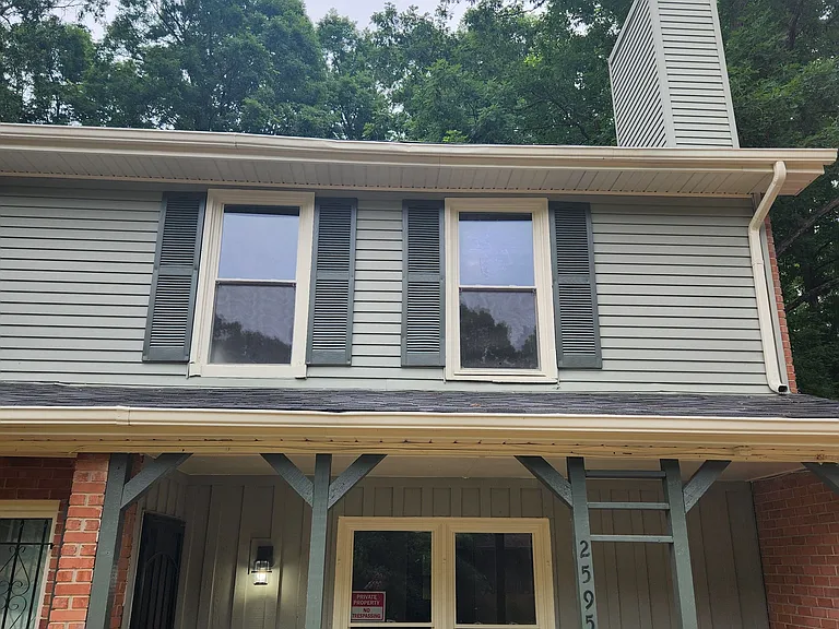 2595 Golfview Ter SE #MAIN — Photo 1