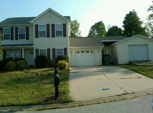 1407 Green Springs Ct, Fountain Inn, SC 29644