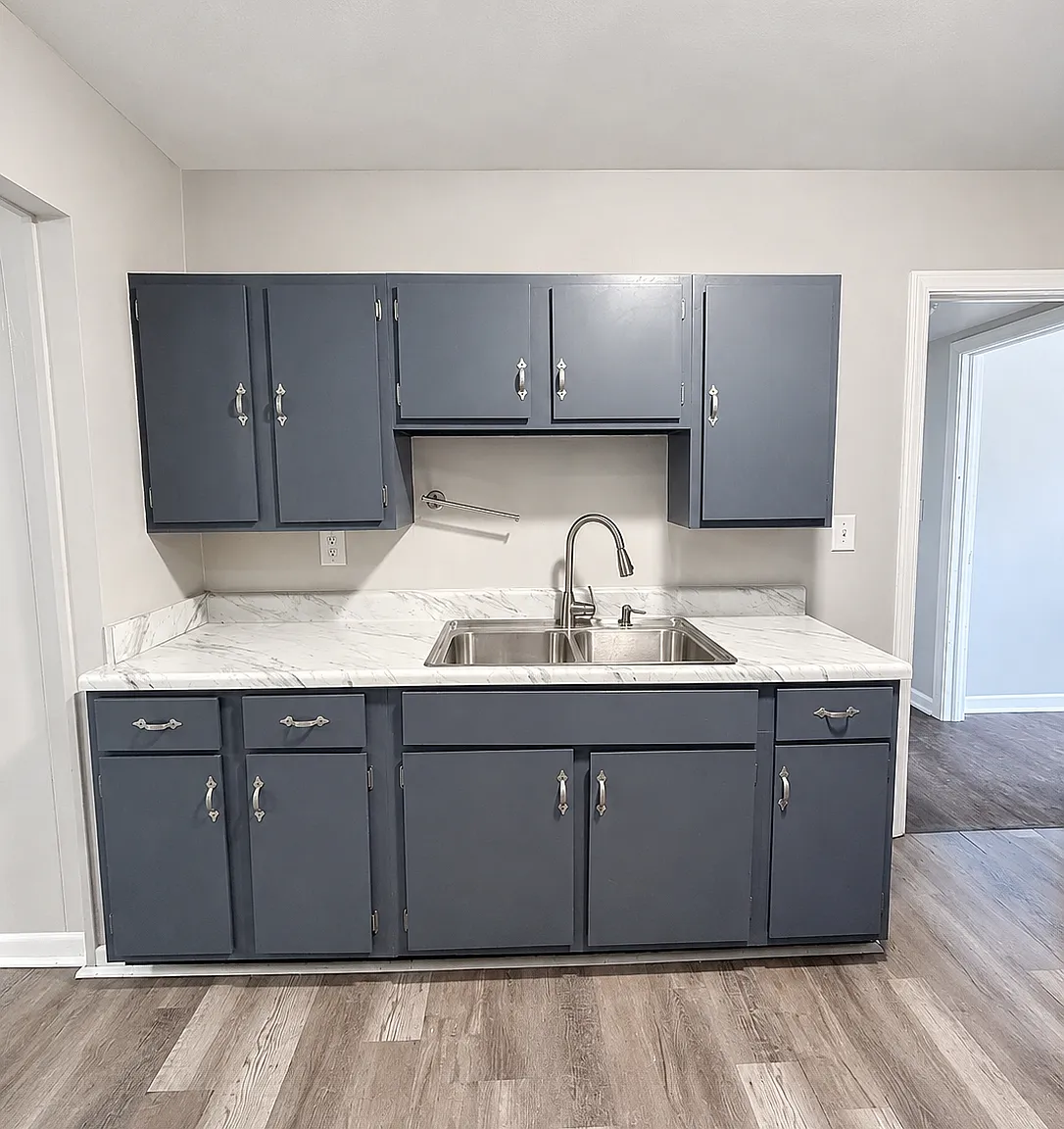 3 bed, 1140 sqft, $1,100 — Photo 3