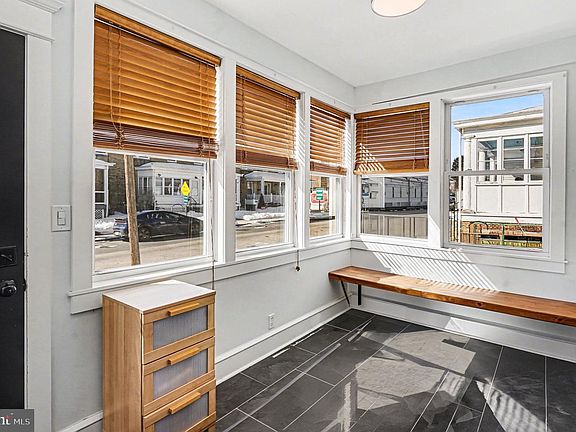 2nd image of 637 Dayton Rd