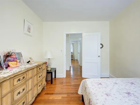 161-10 84th Avenue image 39 of 44