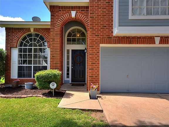 4th image of 14641 Montoro Dr