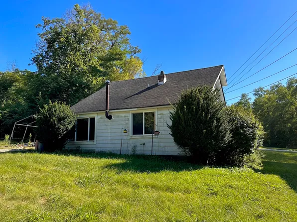 51 Old North Salem Rd, Danville, IN 46122
