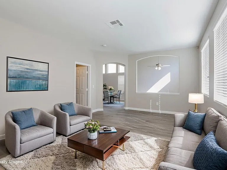 1004 Siena Hills Ln — Photo 5