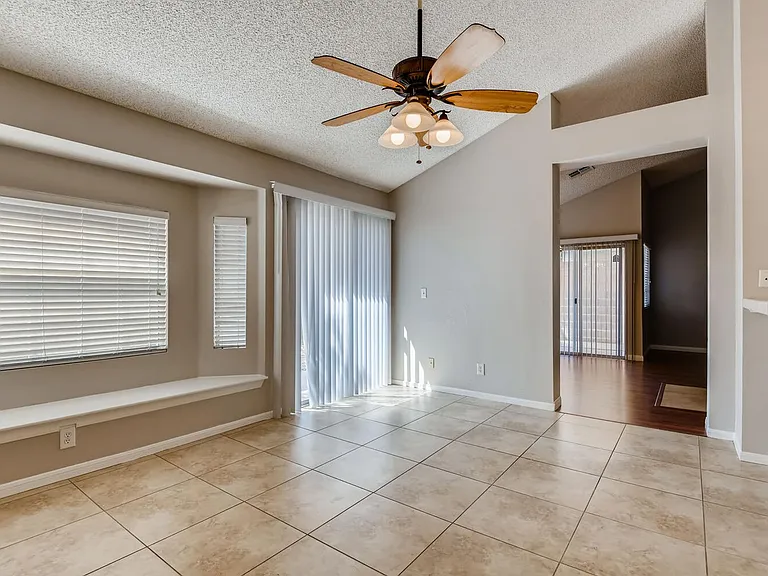 2507 Kilmaron Cir — Photo 21