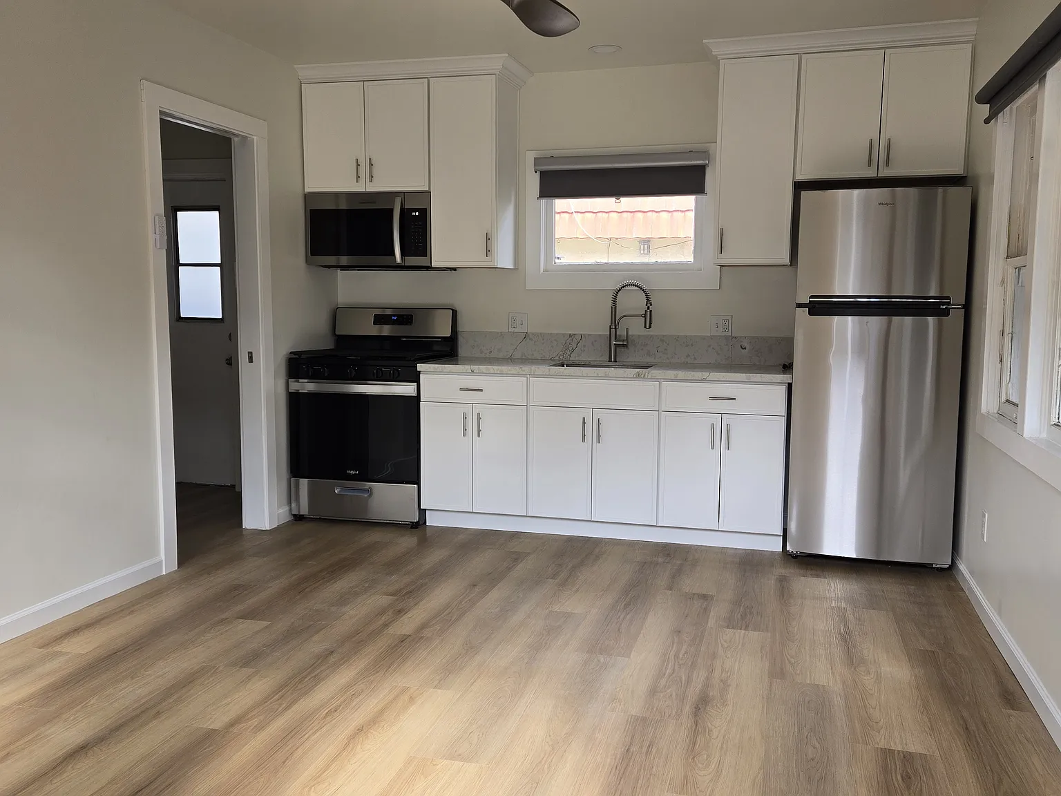1 bed, $1,890 — Photo 4