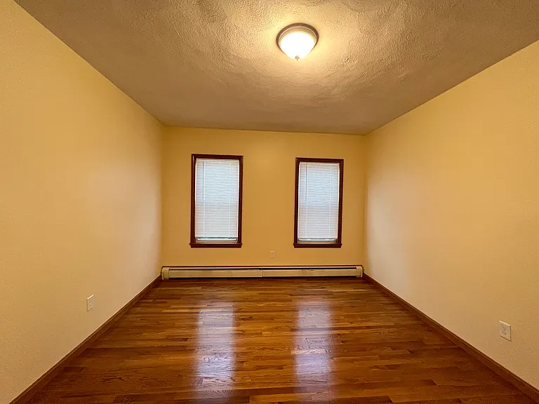 225 Holland St #3 — Photo 14