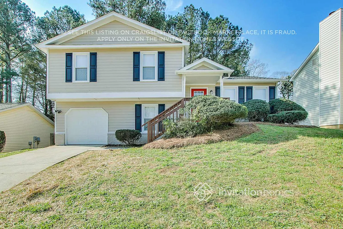 Building Photo - 1599 Clifton Downs Dr SE