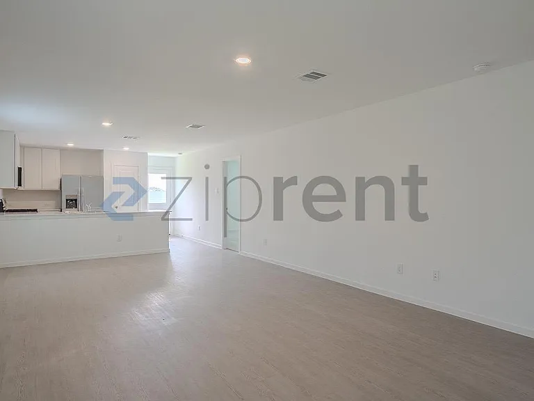 31416 Pratola Serra Cir — Photo 6