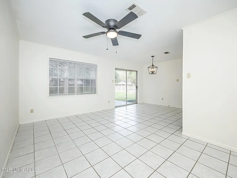 1213 King Henry Dr — Photo 19