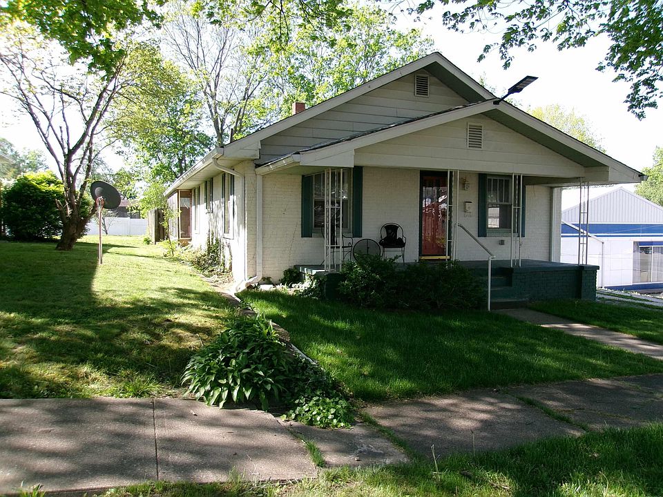 1st image of 131 E Mechanic St