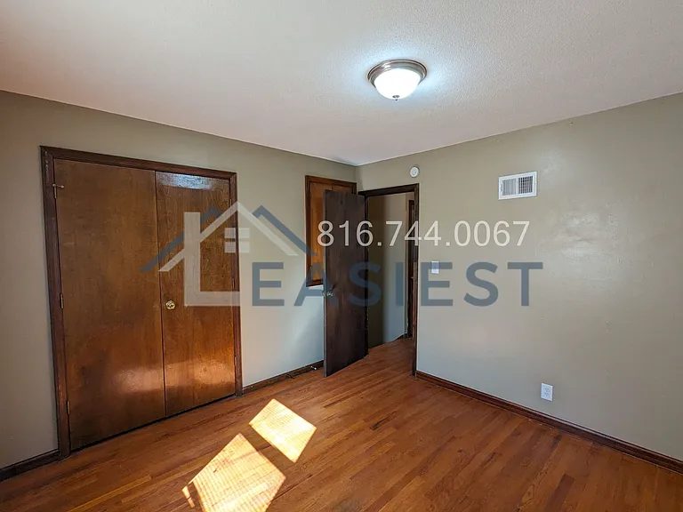 405 NE Orchard St #A — Photo 15