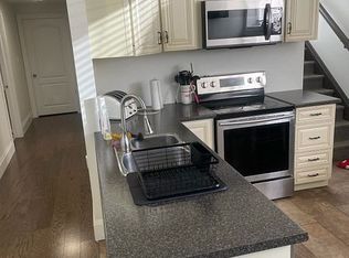 20 Beaucourt Rd #BASEMENT, Hamilton, ON L8S2P9