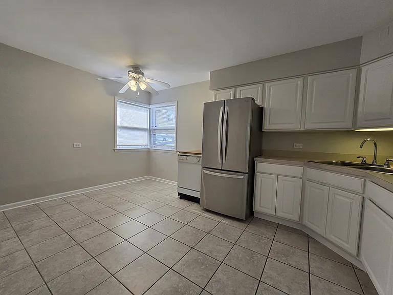 837 Lathrop Ave #GW — Photo 4