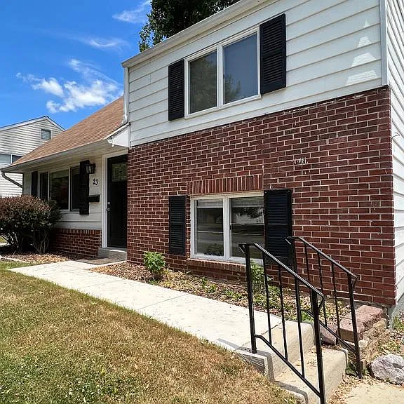 23 Greentree Ln — Photo 3