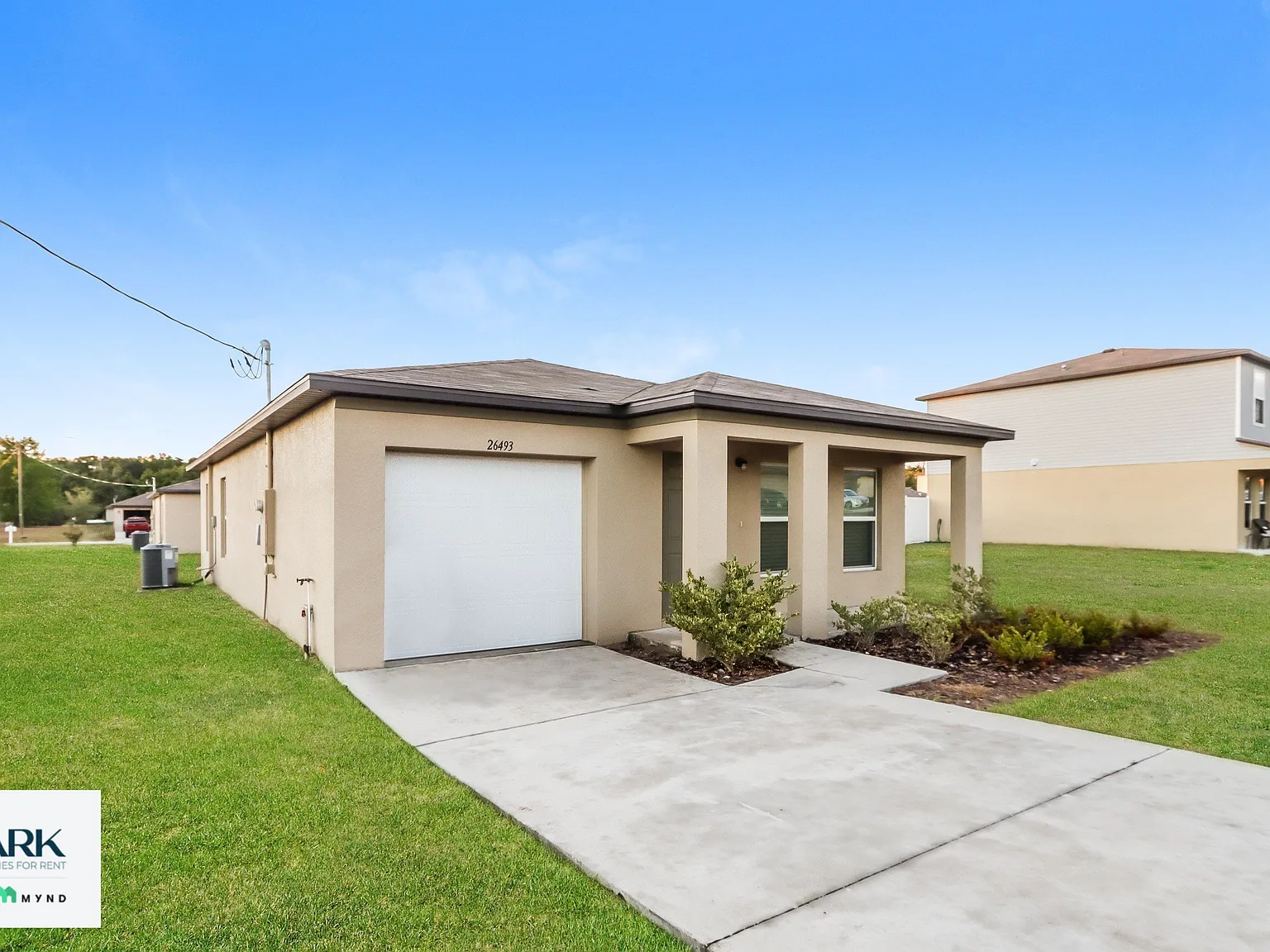 3 bed, 2.0 bath, 1043 sqft, $1,775 — Photo 2
