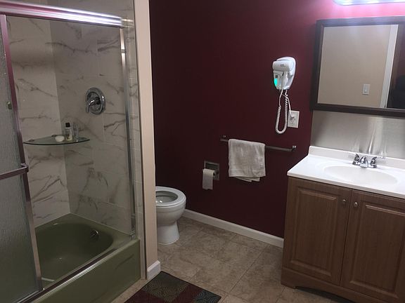 5th image of 35 Saint Charles St #5