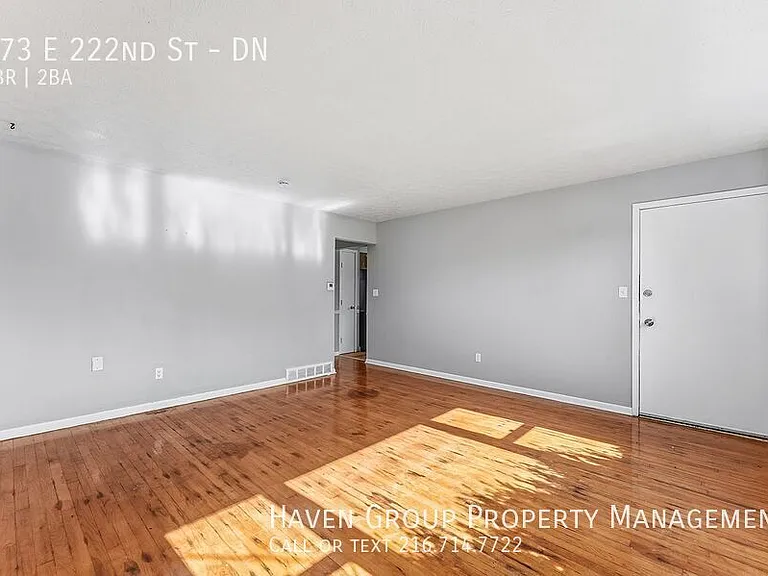 473 E 222nd St #DN — Photo 3