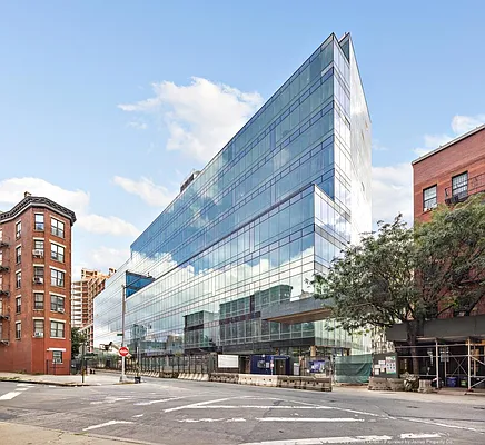 Rented by Douglas Elliman | media 15