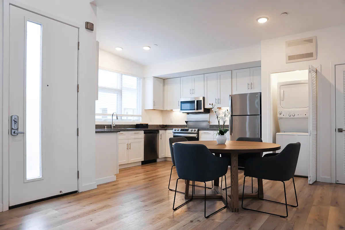Unit 303 - Napa Creek Village