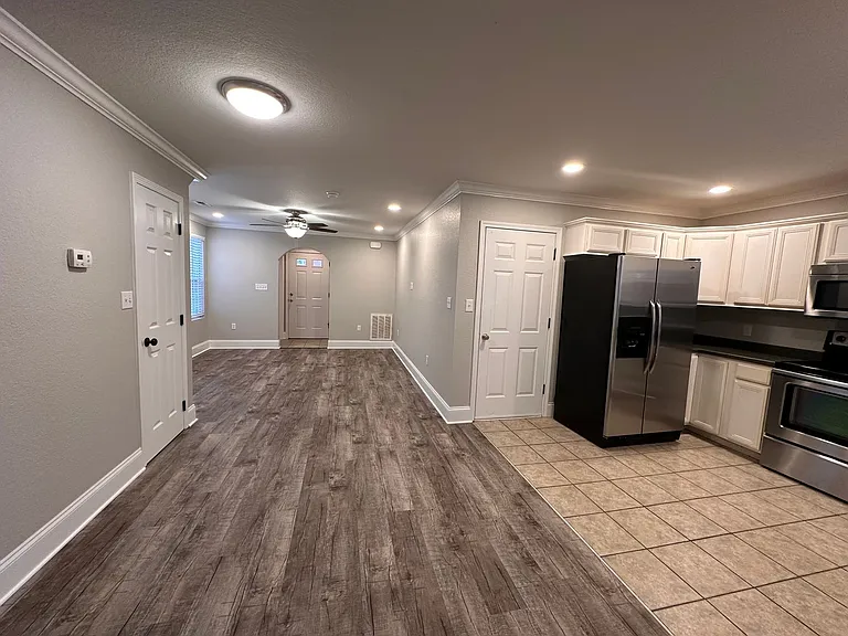 Fox Springs Condos — Photo 46
