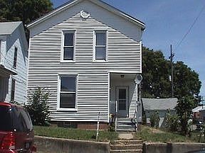 3rd image of 206 Warwick Ave