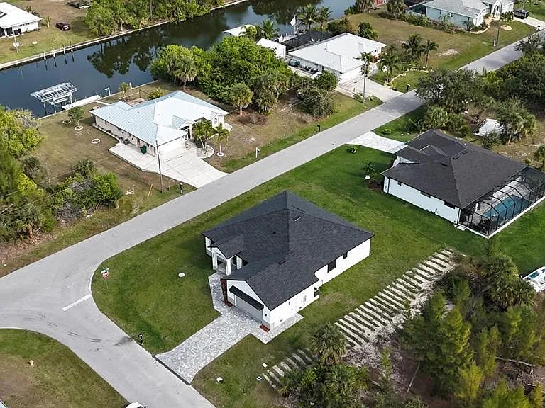 10426 Live Oak Rd — Photo 12