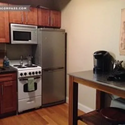 Rented by Compass | media 28