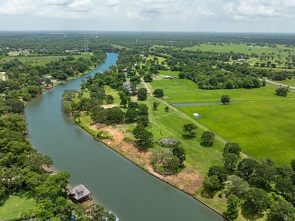 3rd image of 2 County Road 344