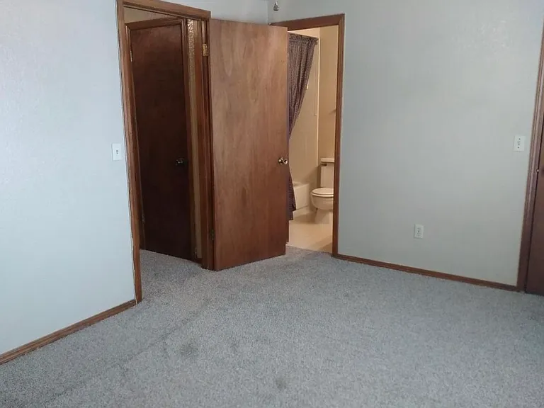 14035 Fairhill Ave — Photo 14
