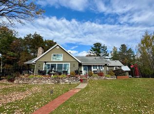 828 N Horseshoe Lake Dr, Gwinn, MI 49841