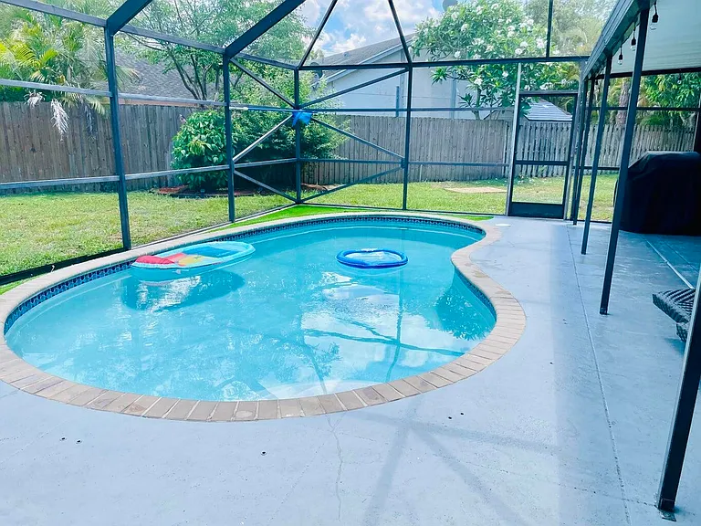 1317 Periwinkle Pl — Photo 2