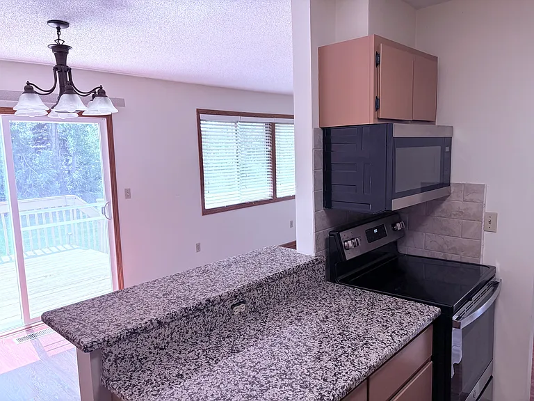 4551 Scott Trl — Photo 36